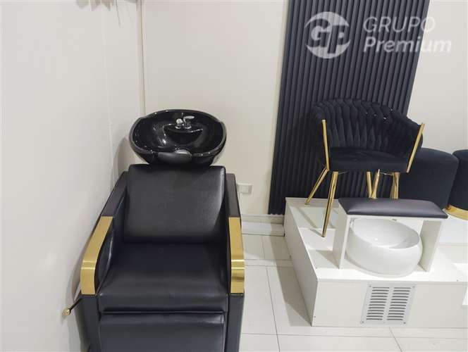 Venta de derecho de llaves, Centro de estética profesional