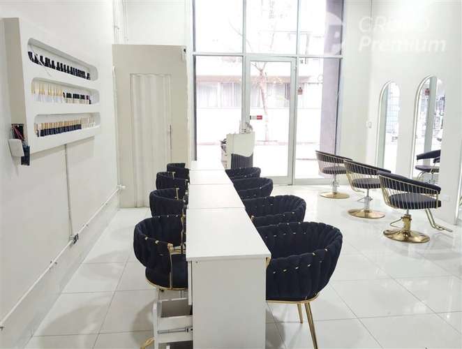Venta de derecho de llaves, Centro de estética profesional