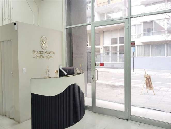 Venta de derecho de llaves, Centro de estética profesional
