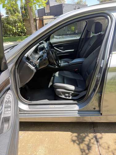 BMW 528i 2.0 - Imagen 9