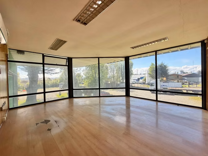 Centro De Bodegaje Y Oficinas | 1.200 M2 Sector Cardonal
