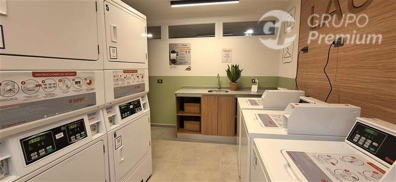 Arriendo depto. nuevo 1D 1B 35 m2 totales piso 16 céntrico - Imagen 11