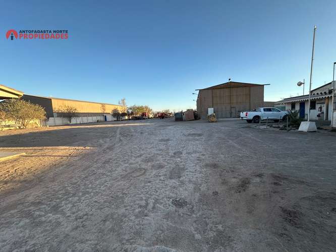 VENTA DE GALPON INDUSTRIAL POZO ALMONTE