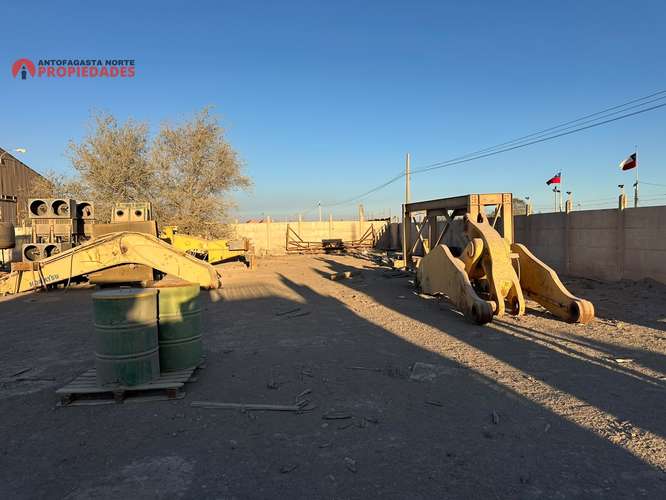 VENTA DE GALPON INDUSTRIAL POZO ALMONTE