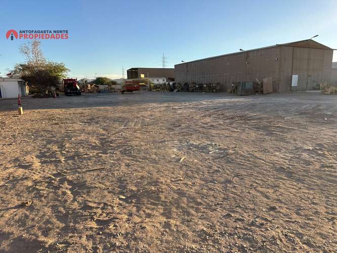 VENTA DE GALPON INDUSTRIAL POZO ALMONTE