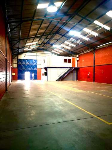 BODEGA EN CONDOMINIO DE 410 M2 EN COLINA