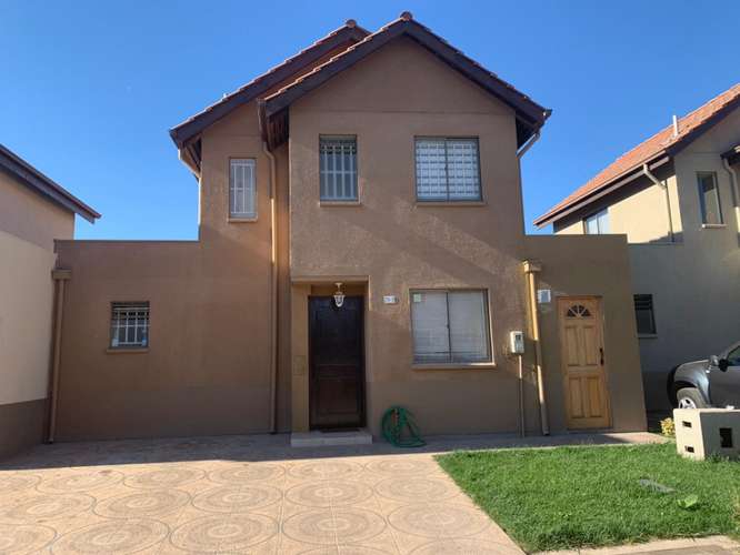 Casa en arriendo en Padre Hurtado