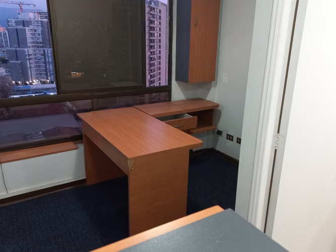 ARRIENDO EXCELENTE OFICINA AMOBLADA, METRO BELLAVISTA LA FLORIDA
