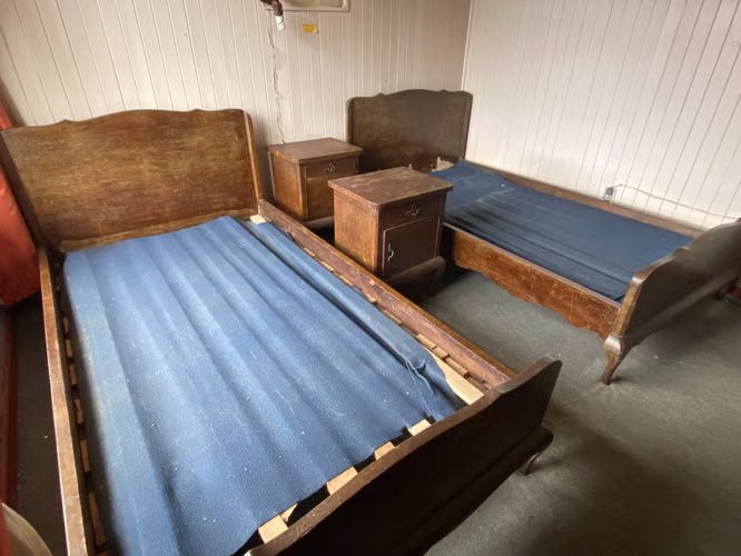 Conjunto muebles dormitorio vintage - Imagen 2