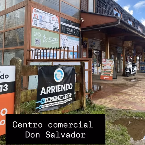 LOCAL COMERCIAL EN GALERIA CERCANA AL CENTRO PUERTO VARAS