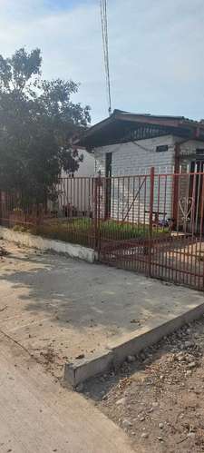 Ideal para Inversión: Casa con Gran Potencial (174013) - Imagen 20