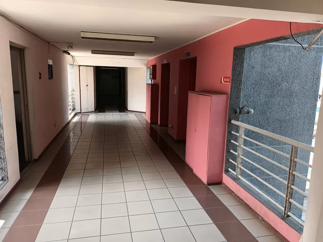 Cód-137 Oficina Céntrica frente a Registro Civil