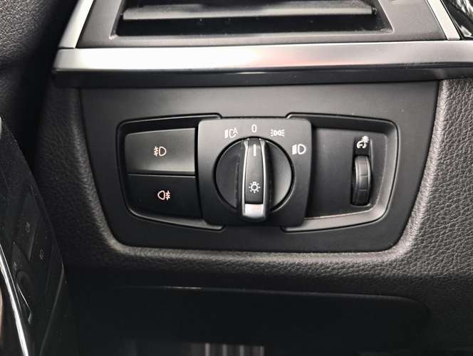 BMW 320 LCI 2.0 AUT 2016