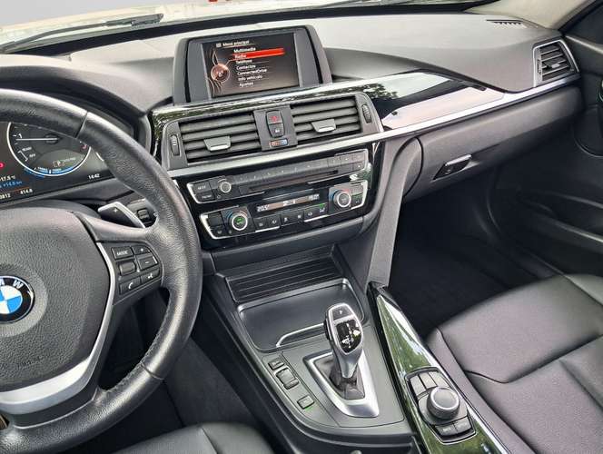 BMW 320 LCI 2.0 AUT 2016