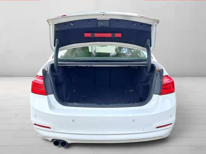 BMW 320 LCI 2.0 AUT 2016