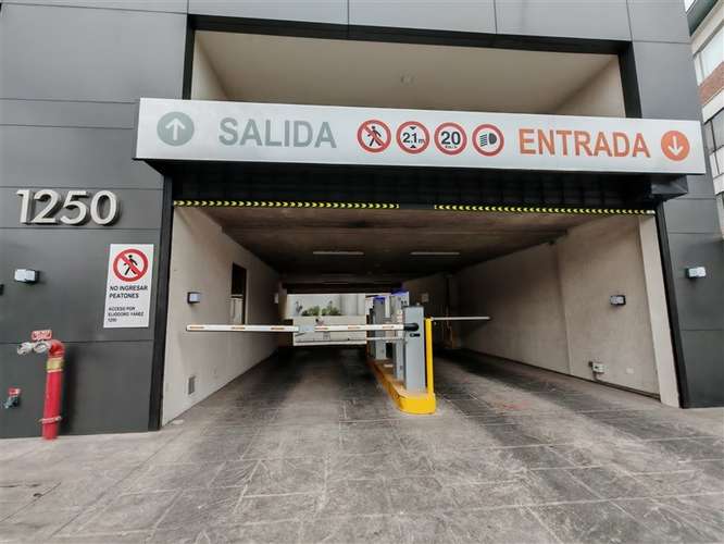 LOCAL COMERCIAL Metro Manuel Montt - Imagen 7