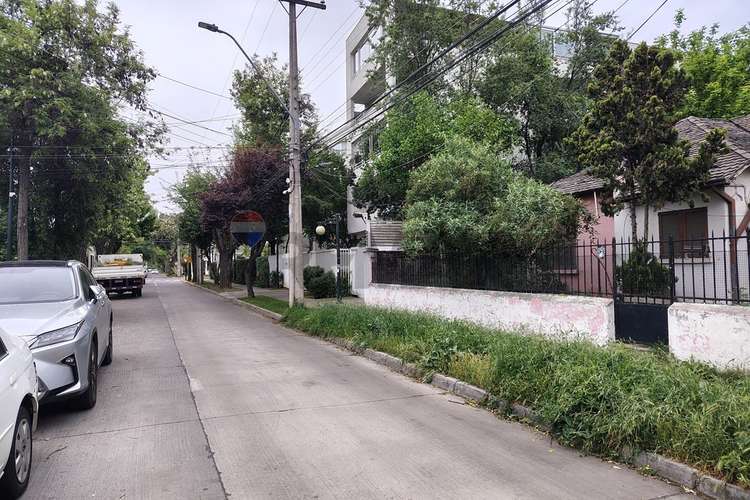 Gran terreno en ñuñoa: ideal proyecto o remodelar - Imagen 8