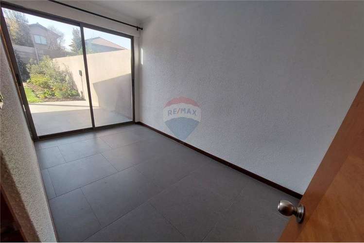 4 dormitorios, servicios y escritorio - Imagen 7