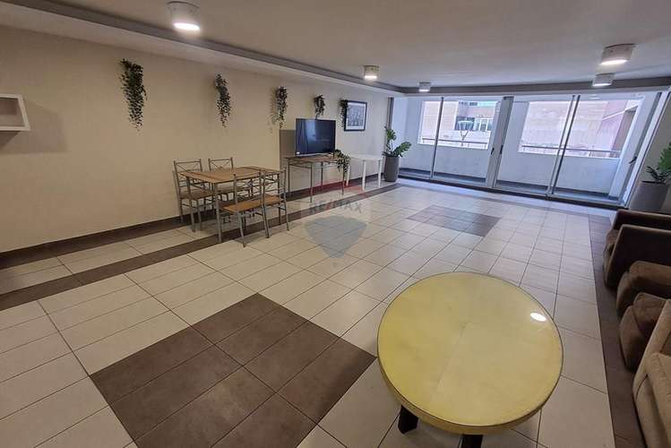 Cómodo depto. en arriendo, a pasos de metro moneda - Imagen 21