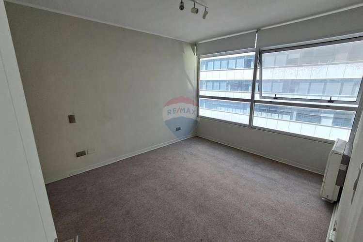 Cómodo depto. en arriendo, a pasos de metro moneda - Imagen 11