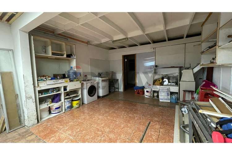 Casa con local comercial  !!! - Imagen 22