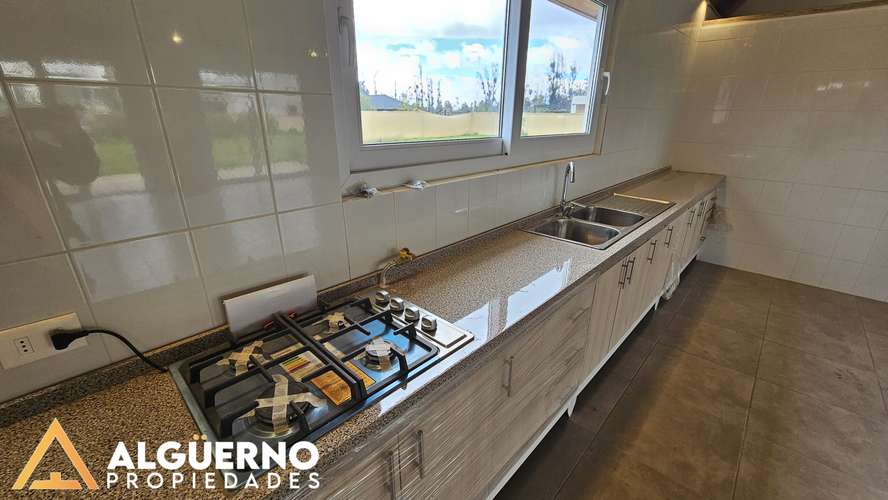 ARRIENDO CASA NUEVA 3D2B6E EN PARCELA DE 3000M C DE TANGO