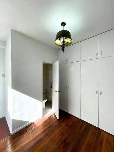 VENTA HERMOSO, AMPLIO Y REMODELADO DPTO, BARRIO LASTARRIA - Imagen 28