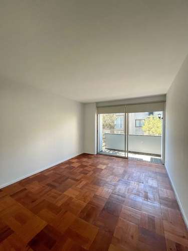VENTA HERMOSO, AMPLIO Y REMODELADO DPTO, BARRIO LASTARRIA - Imagen 4