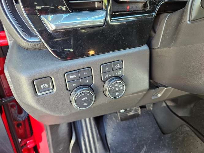 Chevrolet Silverado 5.3  Cc Lt Tb  At 2023 - Imagen 18