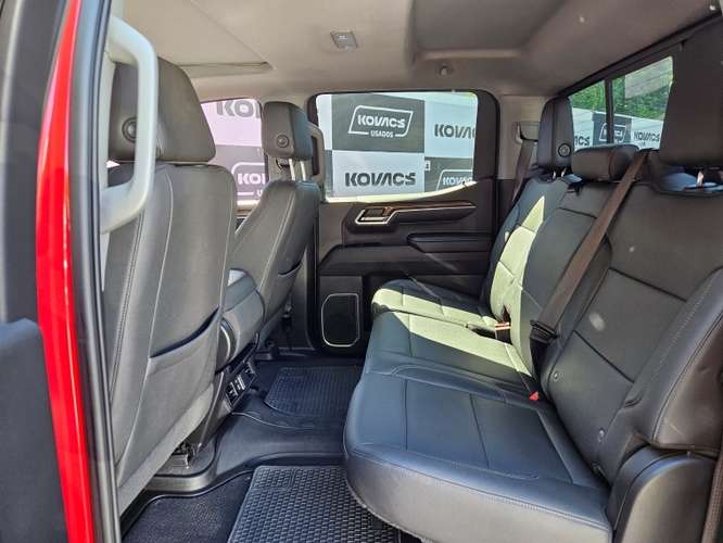 Chevrolet Silverado 5.3  Cc Lt Tb  At 2023 - Imagen 8