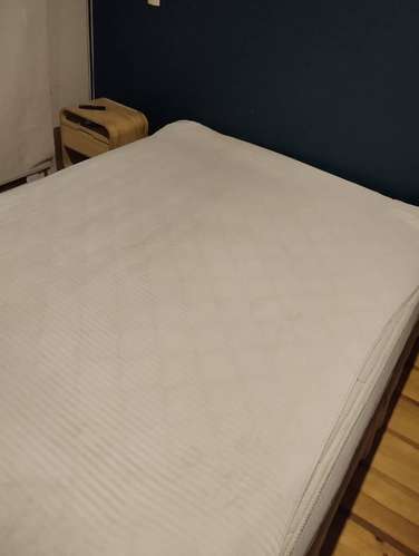 Vendo cama Queen marca CIC
