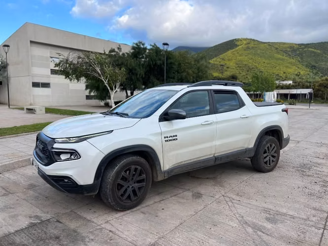 Ram 1000 Rebel 4x4 diésel automática