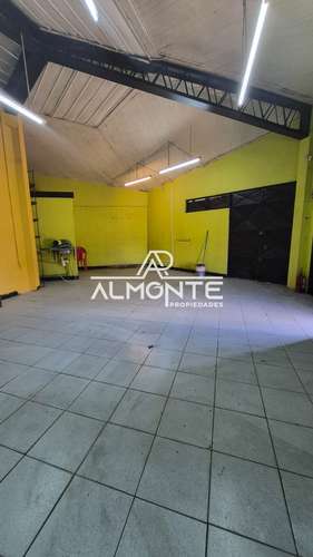 VENTA LOCAL COMERCIAL CALLE FINLANDIA HUALPEN