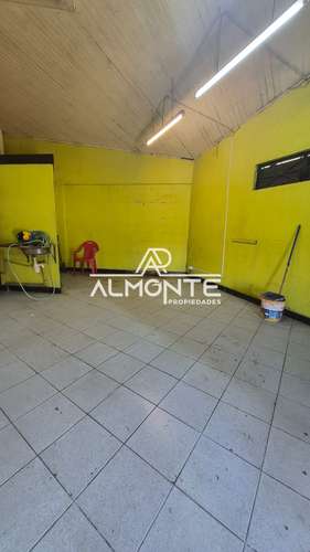 VENTA LOCAL COMERCIAL CALLE FINLANDIA HUALPEN