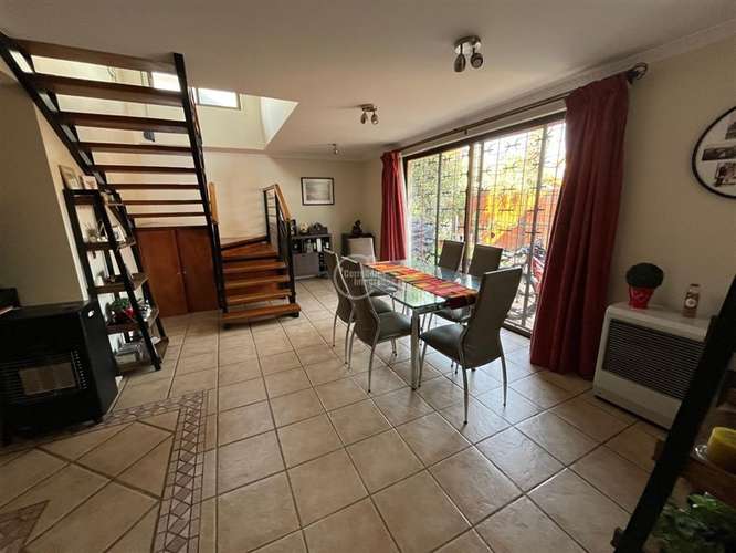 1 Piso. 4 Dorm. 2 Baños. Pieza Servicio. Patio. Las Condes - Imagen 5