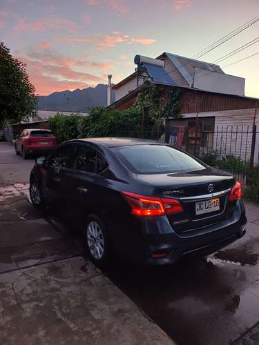 Vendo Nissan Sentra Advance MT 1.8 2017