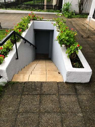 Casa amplia, sector residencial, Pedro de Valdivia.