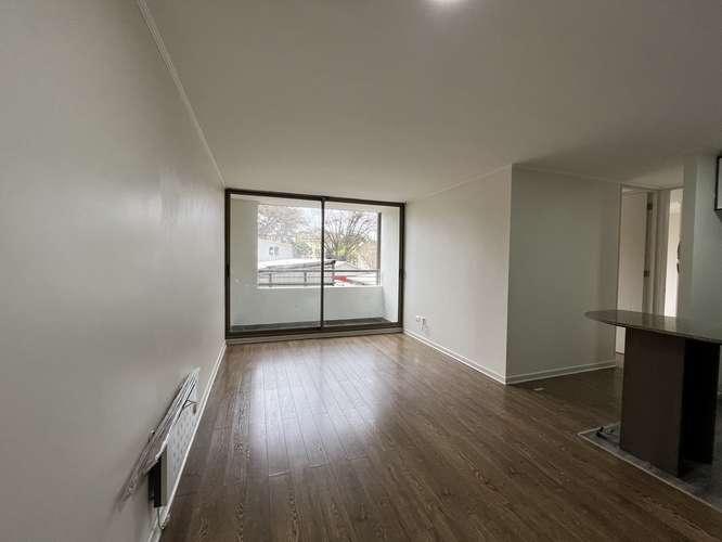 Departamento acogedor, cercano al centro, 2 dormitorios, 2 baños. Estacionamiento y bodega.