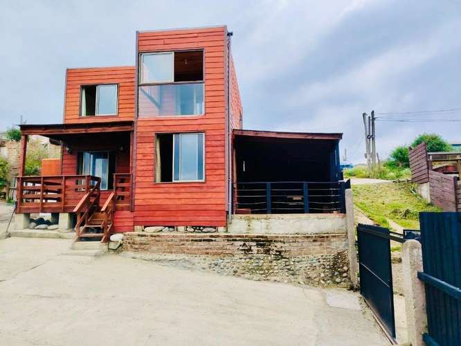 VENDO CASA EN PICHILEMU