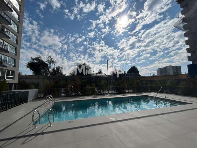SE ARRIENDA DEPTO 1D1B CERCANO A ESTADIO NACIONAL