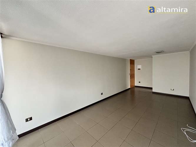 Departamento en arriendo de 3 dorm. en Iquique - Imagen 3