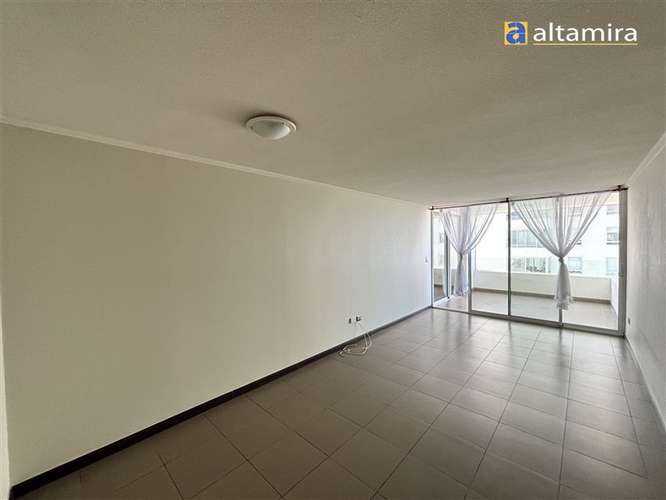Departamento en arriendo de 3 dorm. en Iquique - Imagen 2