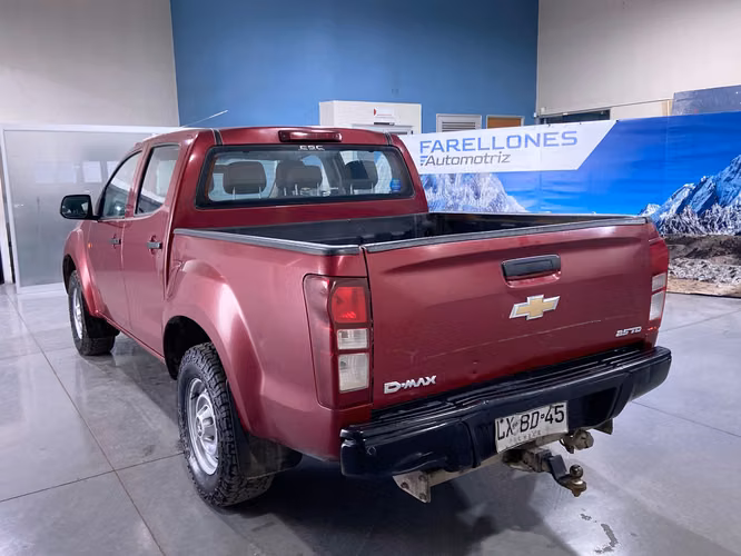 D-MAX 4X2 LXBD45-SANTIAGO - Imagen 3