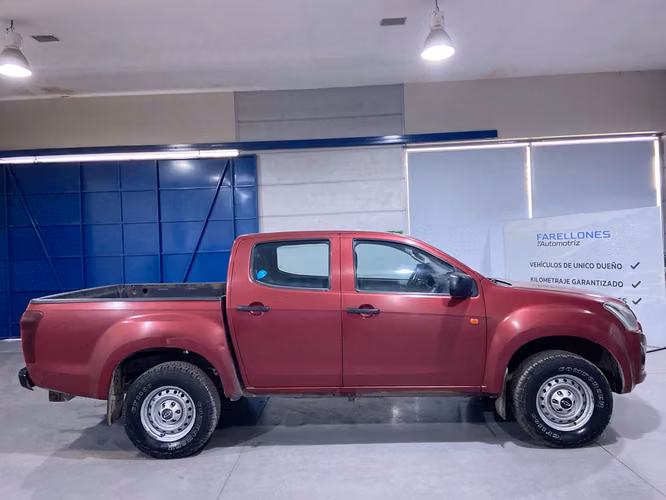 D-MAX 4X2 LXBD45-SANTIAGO - Imagen 5