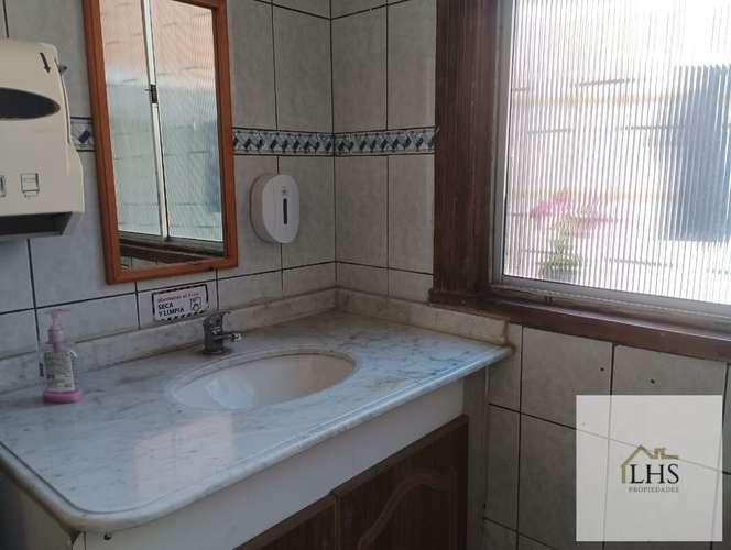 Inmueble comercial con oficinas, bodega y taller – Las Heras, Valparaíso - Imagen 9