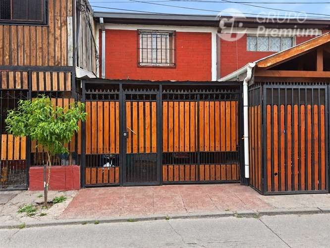 Casa en venta de 3 dorm. en San Bernardo - Imagen 1