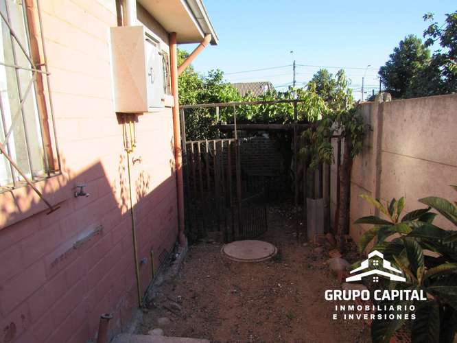 Casa con Patio y Árboles Frutales en Quillota