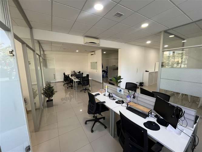 Excelente Oficina en arriendo en Las Condes