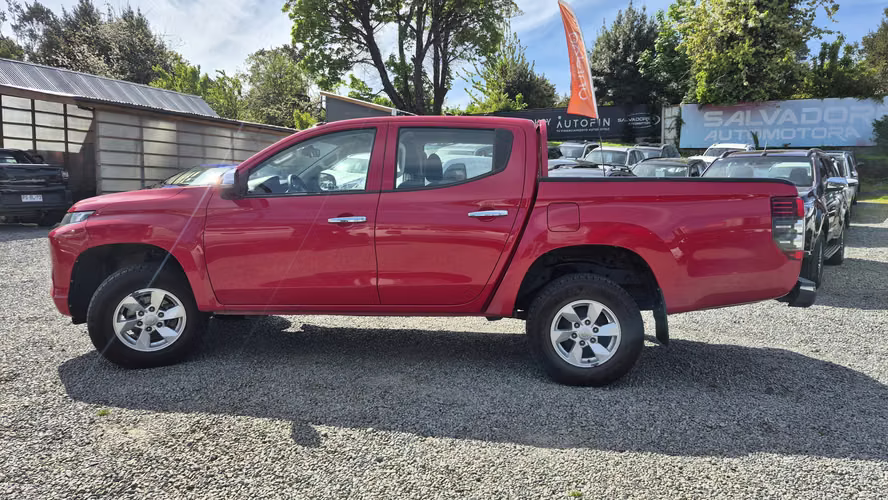 MITSUBISHI L200  2023 - Imagen 3
