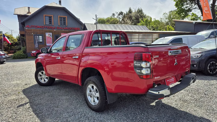 MITSUBISHI L200  2023 - Imagen 4